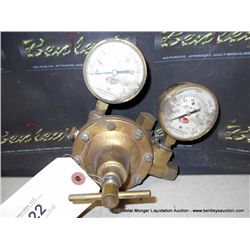 MECO COMPRESSED GAS REGULATOR 50 PSI