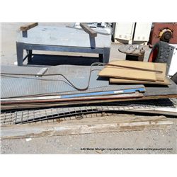 PALLET: MISCELLANEOUS WOOD STOCK-PLYWOOD, PEGBOARD