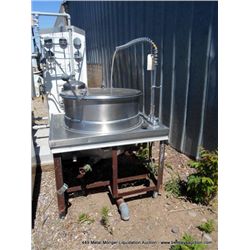 MARKER FORGE M40 SS KETTLE