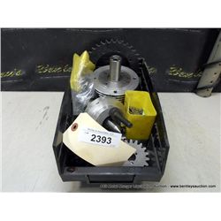 POLY TUB: METAL SPROCKETS, GEARS AND PULLIES