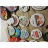 Image 2 : LOT 50+ PINS BUTTONS