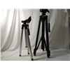 Image 1 : LOT 2 CAMERA TRI POD STANDS