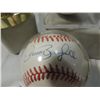 Image 2 : LOT 6 AUTOGRAPHED BASEBALLS