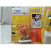 Image 2 : LOT 6 STARTING LINEUP HOCKEY PLAYER ACTION FIGURE