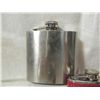 Image 2 : LOT 3 STAINLESS STEEL FLASKS MIXED
