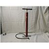 Image 1 : VINTAGE TIRE PUMP