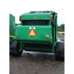 JOHN DEERE 568 MEGAWIDE ROUND BALER