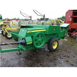 JOHN DEERE 328 PTO SQUARE BALER