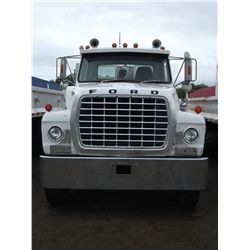FORD 9000 TANDEM AXLE GRAVEL TRUCK