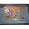 Image 1 : 1983D Scarce Denver Mint Souvenir Set - w/Envelope and Mint Medal