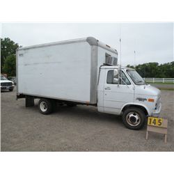 1990 Chev 1 ton cube van SN-2GBHG31K5L4103250
