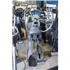 Image 1 : OCTANE FITNESS PRO 4700 SMART STRIDE CROSS TRAINER