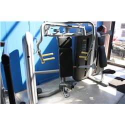 TECHNOGYM SEATED CHEST PRESS