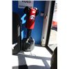 Image 1 : WAVE MASTER PORTABLE TRAINING BACK WITH GLOVES