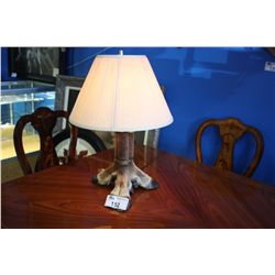 THREE HOOFED TAXIDERMIED LAMP