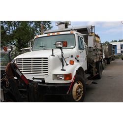 2000 INTERNATIONAL DUMP TRUCK 4900 DT466E VIN 1HTSDAAR4YH283552