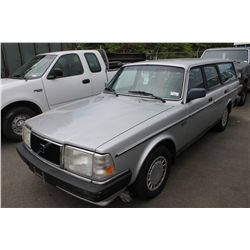 1989 VOLVO 240 STATION WAGON  VIN YV1AX8851K1830945