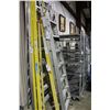 Image 1 : LIGHT ALUMINUM ADJUSTABLE LADDER