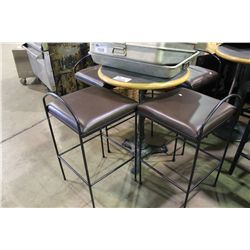 2 METAL AND WOOD CAFE TABLES AND 4 METAL FRAME CHAIRS