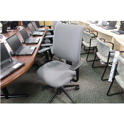 STEELCASE GREY MULTILEVER MIDBACK TASK CHAIR