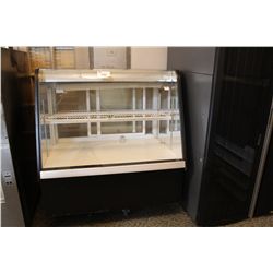 CANADIAN DISPLAY SYSTEMS 4' REFRIGERATED DISPLAY CASE