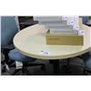 Image 1 : MAPLE 36 INCH ROUND TABLE