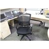 Image 2 : BLACK MESH MID BACK TASK CHAIR