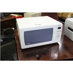 PANASONIC MICROWAVE OVEN