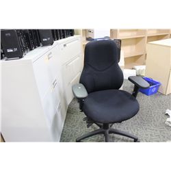 BLACK MULTILEVER TASK CHAIR