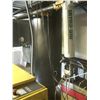 Image 2 : Vertical Air Tank 6' X 3' and Oil System