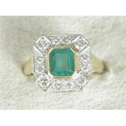 An emerald and diamond square cluster ring, set in 18ct gold, size L 1/2 Est. 400/500...