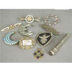 Various brooches including a memorial brooch set with hair, also a pencil Est. 100/150...