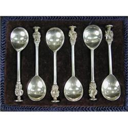 A cased set of silver Apostle coffee spoons, Sheffield 1910/1930 Est. 80/150...
