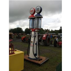 CLEARVISION MODEL 700 DOUBLE "ESSO" GAS PUMP C/W HOSE AND NOZZLE