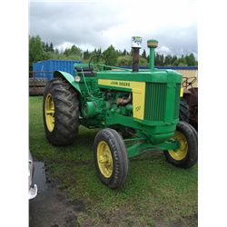 MCCORMICK DEE3RING W-30 TRACTOR
