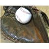 Image 3 : "The Major League Claw" Vintage and Rare Mitt.