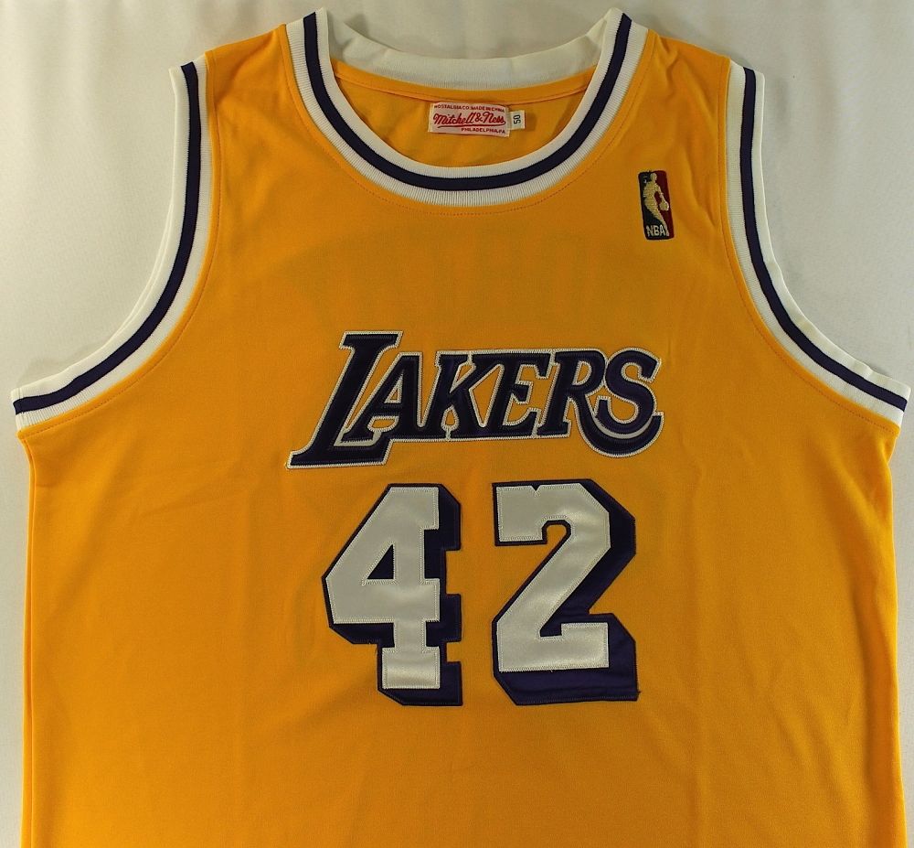 james worthy autographed jersey