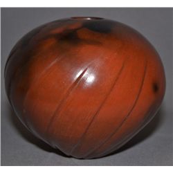 NAVAJO POTTERY VASE