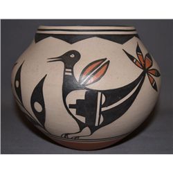 SANTO DOMINGO POTTERY JAR