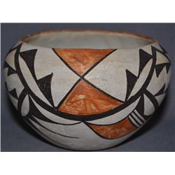 ACOMA POTTERY VASE