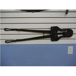 Bull Dehorner, by Levitt Mfg. Co., Urbana, Illinois