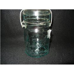 Atlas EZ Seal Pint Jar w/ Wire Bale and Glass Lid
