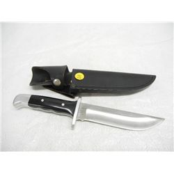 Buck #124 Hunting Knife 6.5 Blade with Sheath