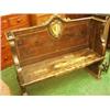 Image 1 : Small oak settle, 52" wide with armorial crest and acanthus leaf decoration…