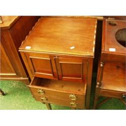 Georgian mahogany six legged commode with shaped galleried top…