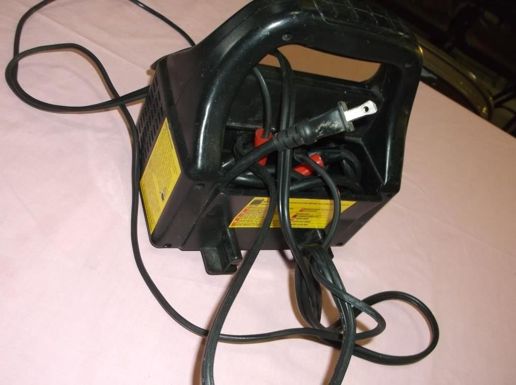 Black & Decker Smart Battery Charger