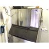 Image 1 : MANITOWOC MODEL S970 HIGH CAPACITY ICE MAKER