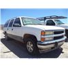 Image 1 : 1999 - CHEVROLET SUBURBAN /RESTORED SALVAGE