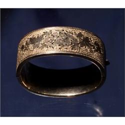 14K VICTORIAN BAROQUE BANGLE...