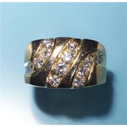 GENTLEMAN¹S DIAMOND 14K RING...